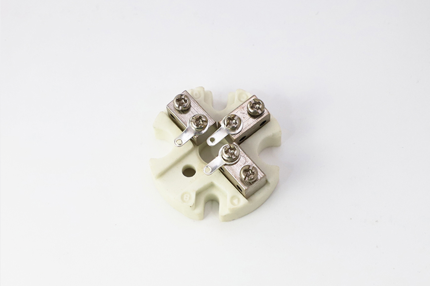 Manufacturer Of 3 Way ABCD With Lugs