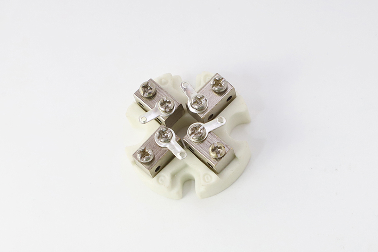 Manufacturer Of 4 Way ABCD With Lugs